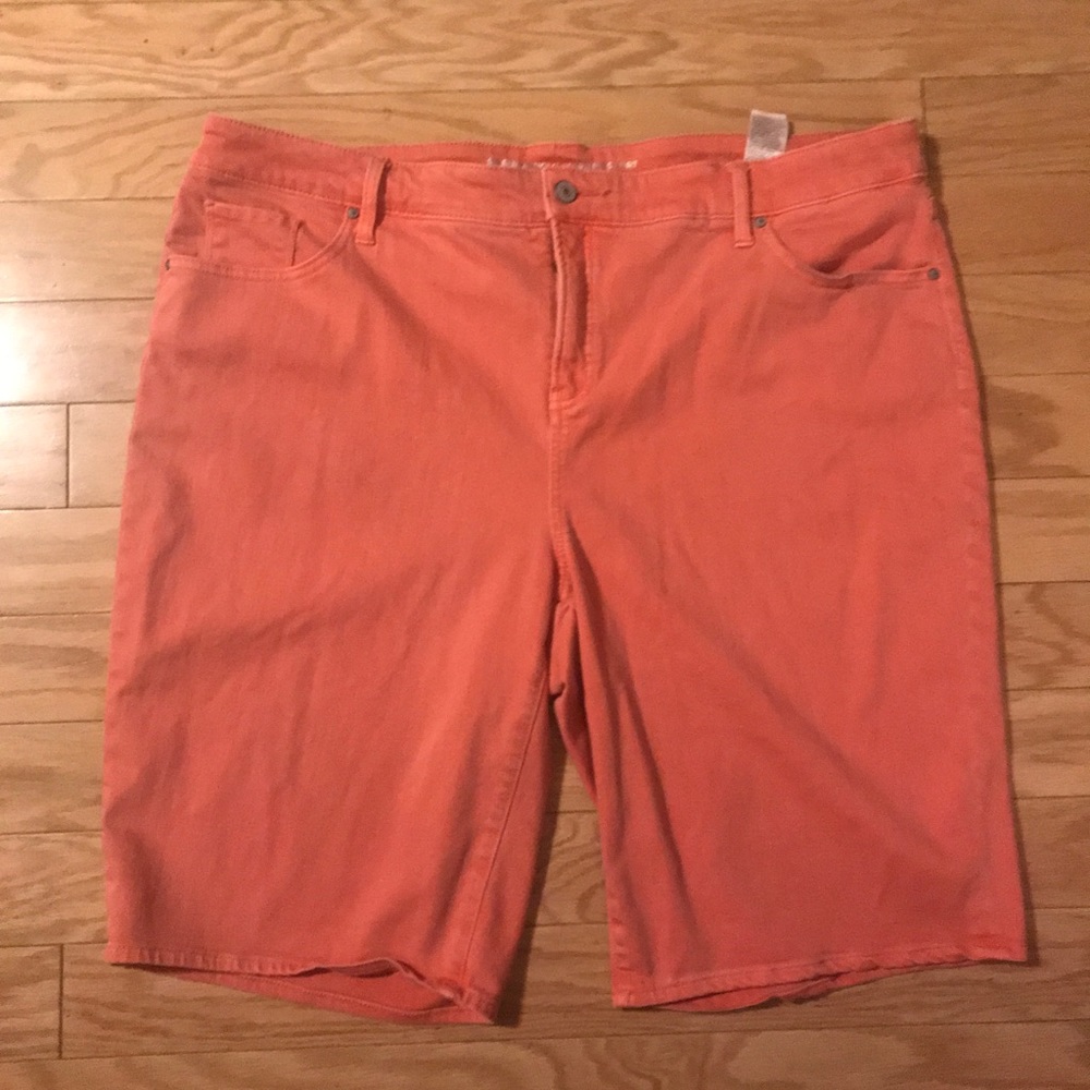 Chico’s Shorts Denim size 20W